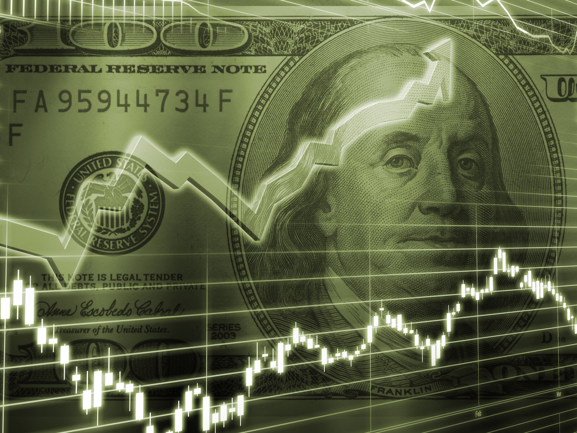 Щатският долар увеличи печалбите си изпращайки валутата към най дългото си