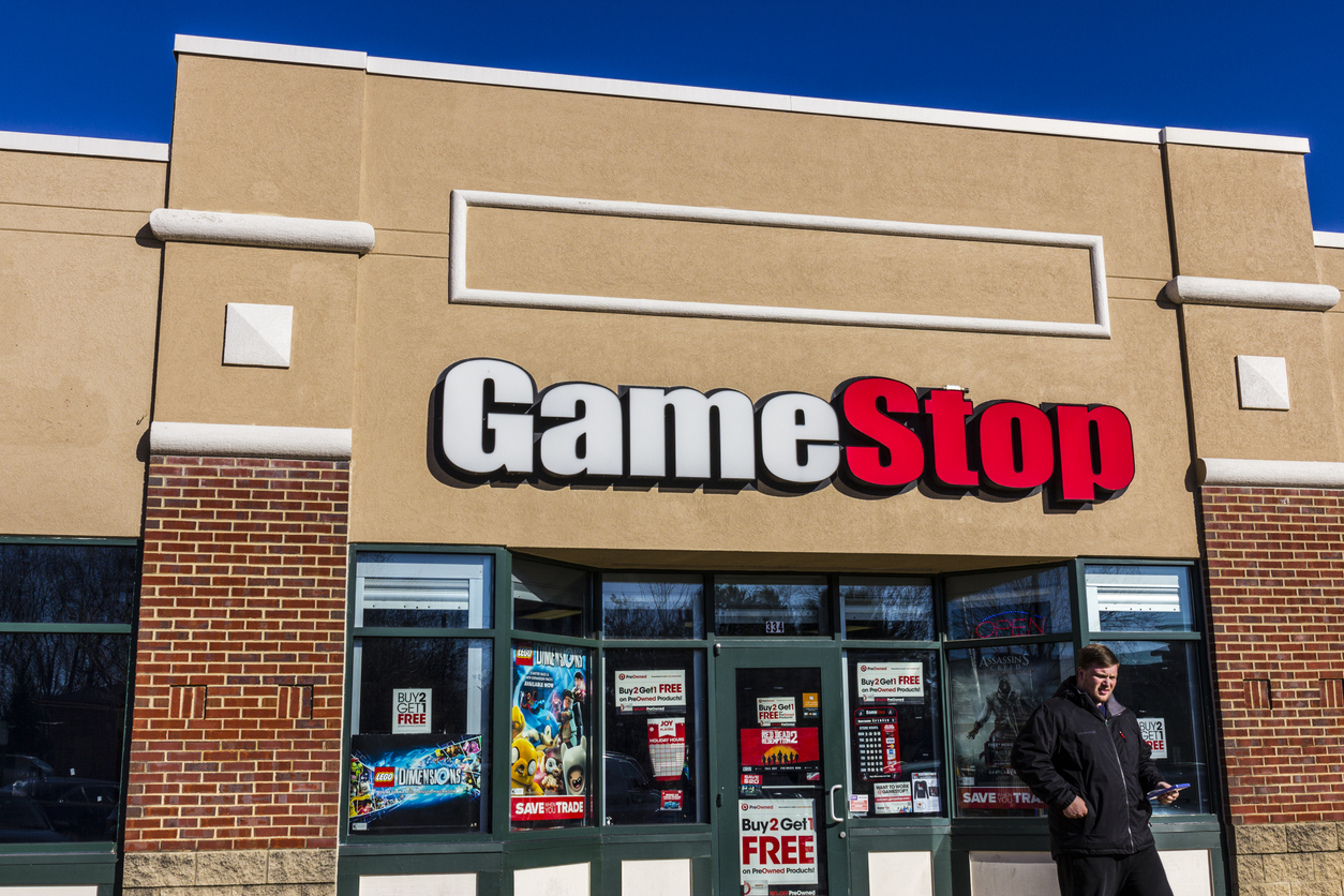 Акциите на GameStop Corp са готови за бурно покачване при