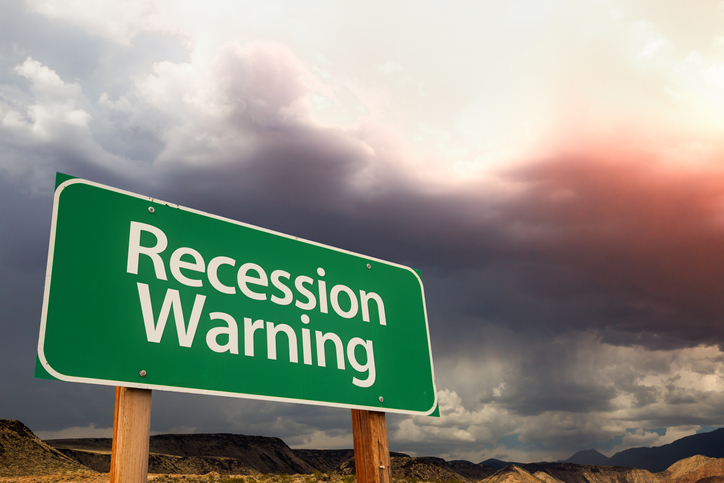САЩ може да изпаднат в тежка рецесия“ в началото на