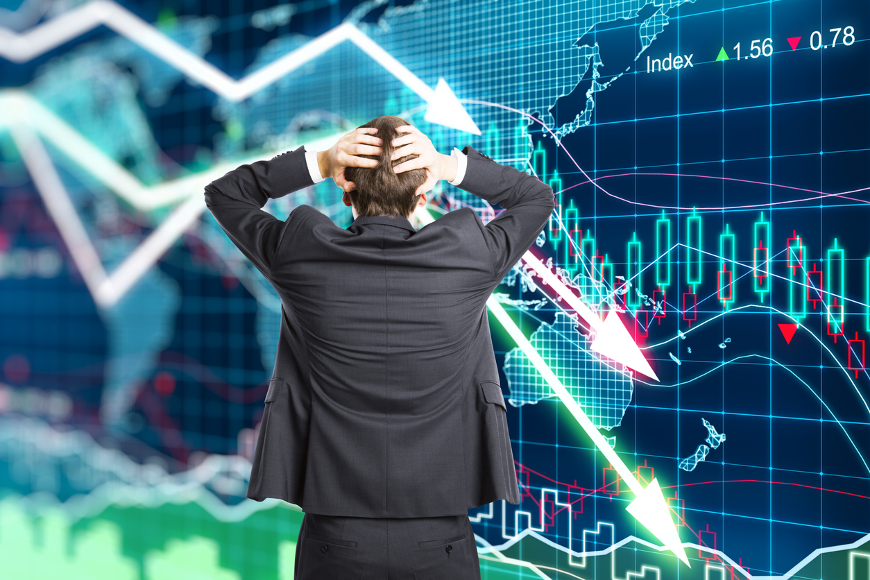 Фондовите пазари засилиха спадовете си през миналия месец а Уолстрийт