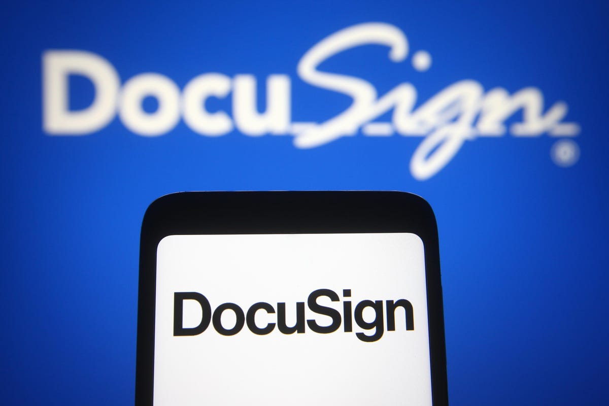 DocuSign NASDAQ DOCU падна от скала когато публикува печалбата в началото