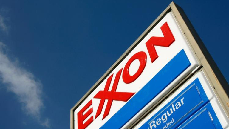 През последните осемнадесет месеца интегрираният петролен гигант ExxonMobil NYSE XOM постигна