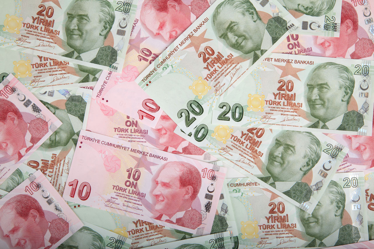 Турската централна банка шокира пазарите в четвъртък с намаляване на