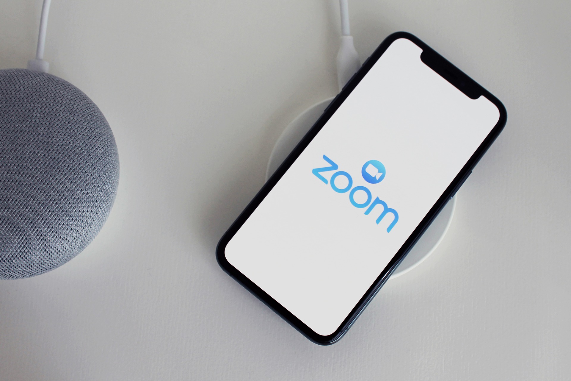 Базирана в Сан Хосе Калифорния Zoom Video Communications NASDAQ ZM предоставя